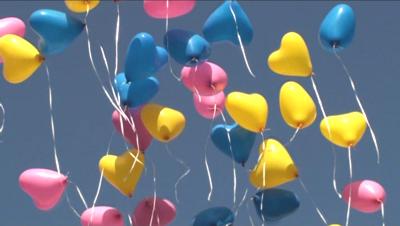 Herzluftballons in schönen Farben